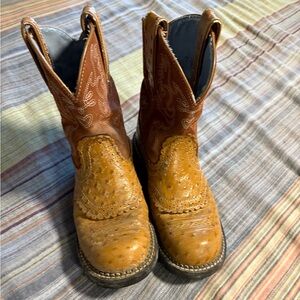 women ariat boots still great shape just don’t wear much 7b